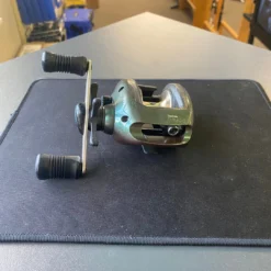 Fishin' World Used Reel - Shimano Curado Bantam