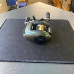 Fishin' World Used Reel - Shimano Curado Bantam