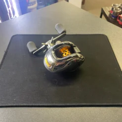 Fishin' World Used Reel - Shimano Calais CL200A